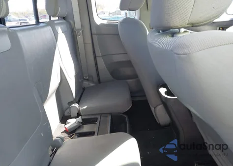 2013 Toyota Tacoma z USA, uszkodzony, nr VIN 5TFTX4CN2DX031867